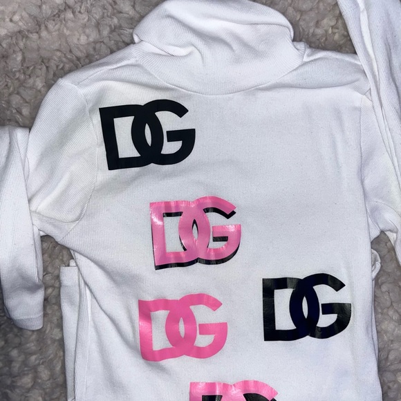 Blackpink and white turtleneck size small - Picture 2 of 7